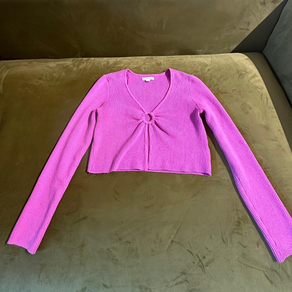 Aeropostale Pink Crop Sweater With Middle Slit In size Large